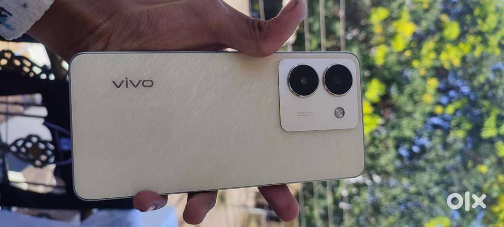 Emergency phone bechna hai