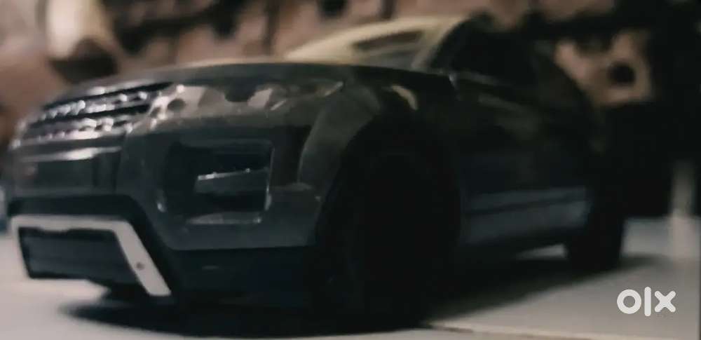 RC CAR (RANGE ROVER)