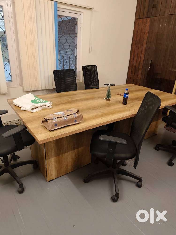 L Fabric Sofa 3 Piec + Queen Bed with Sleepyhead 6in. + Large Table