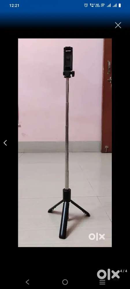 Tripod Stand with Mic to Laptop Connector