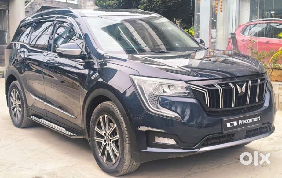 Mahindra XUV700 2.0 AX 7 Petrol MT Str, 2022, Petrol