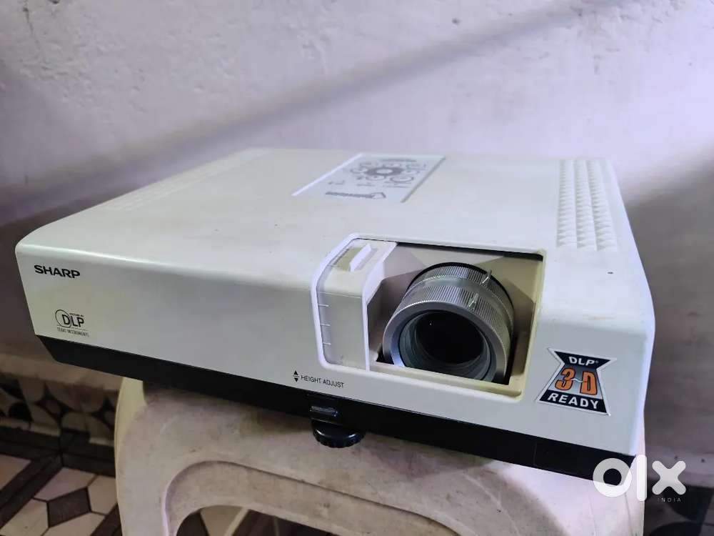 Sharp projector