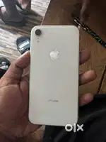 I phone xr 64 gb 100 battery