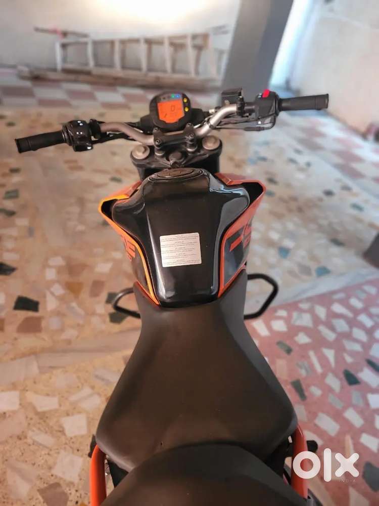 KTM Duke 200