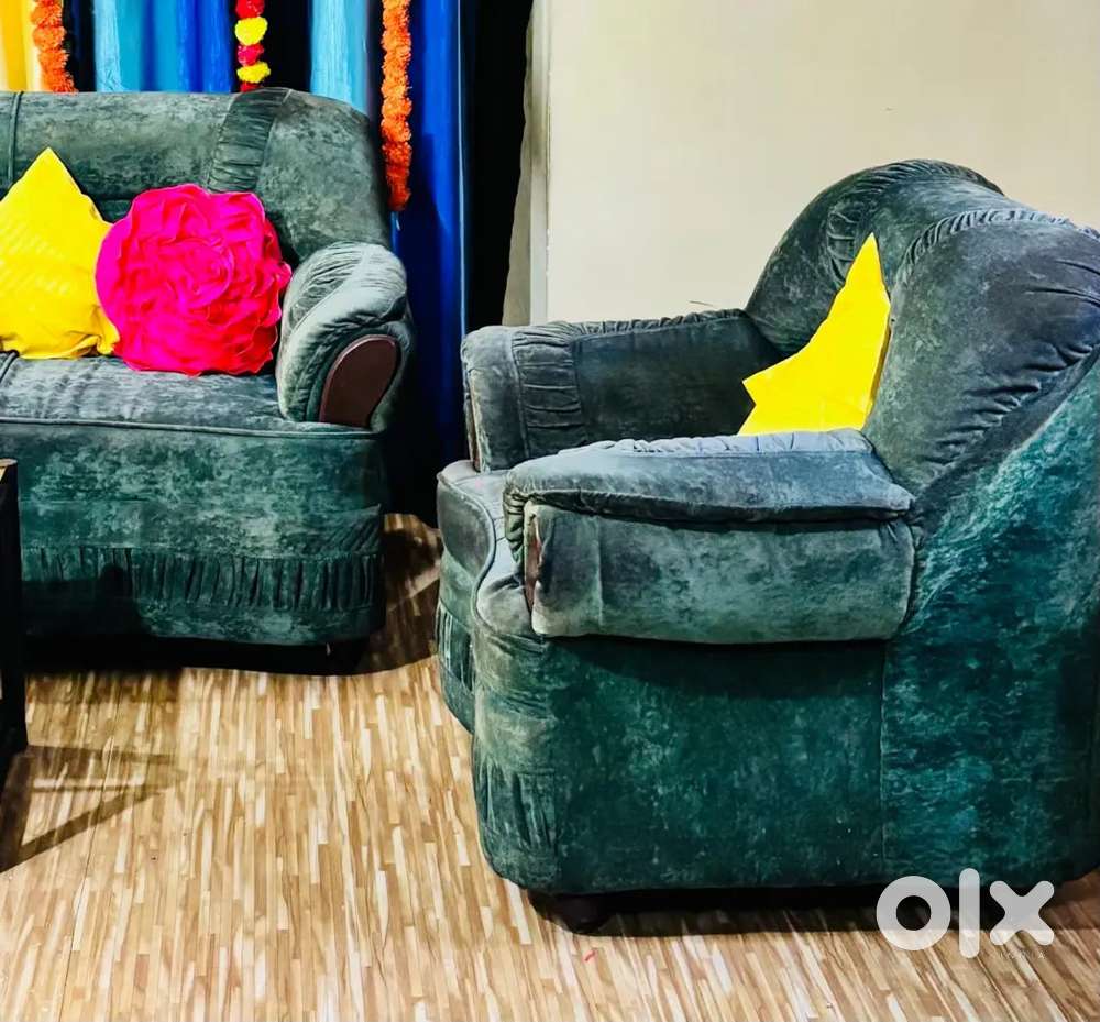 3+1+1 Sofa set with Center Table