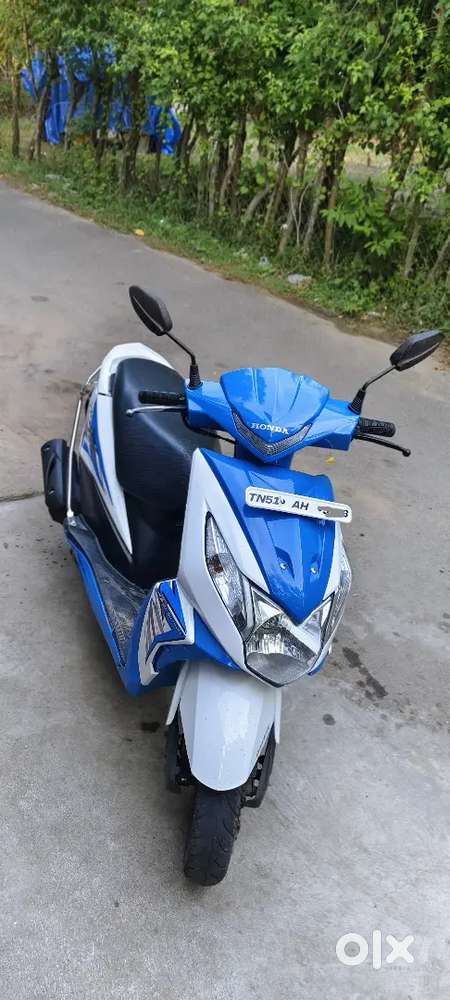 Honda dio 2018 model very good