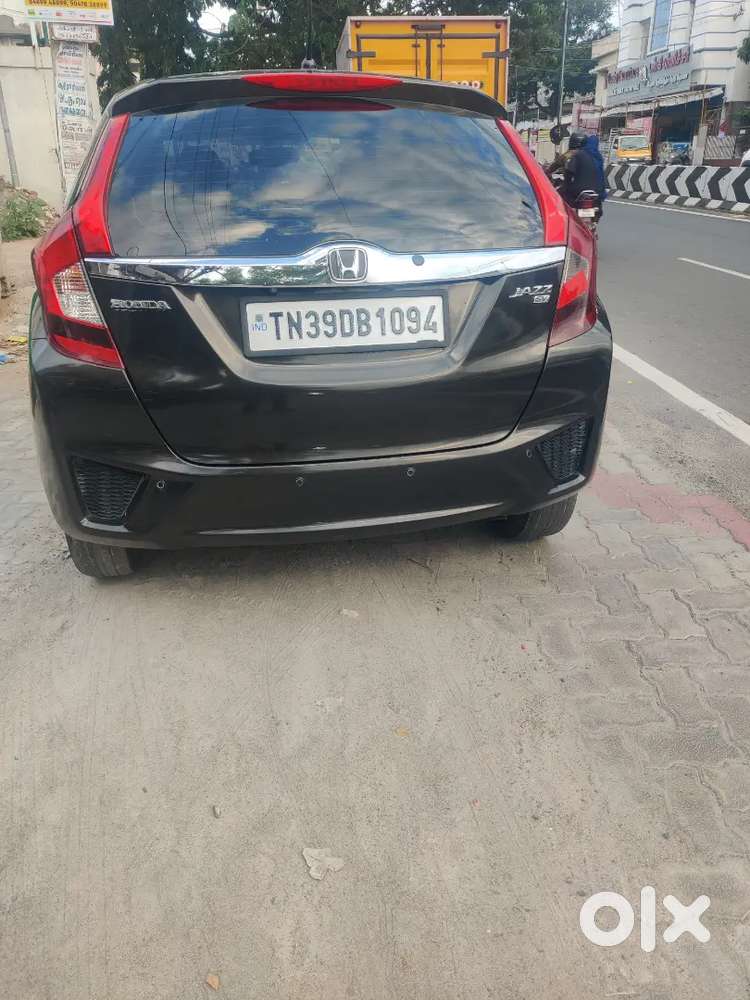 HONDA JAZZ 2015 SECOND OWNER IAM THE RC OWNER GOOD CONDITION VEHICLE