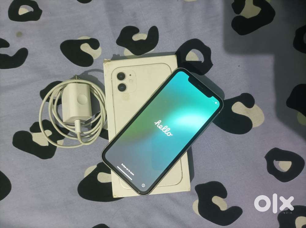 I PHONE 11 NEW CONDITION