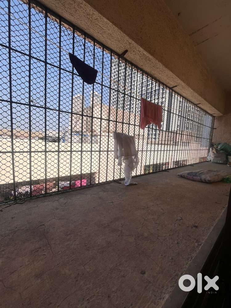 Looking for female roommate