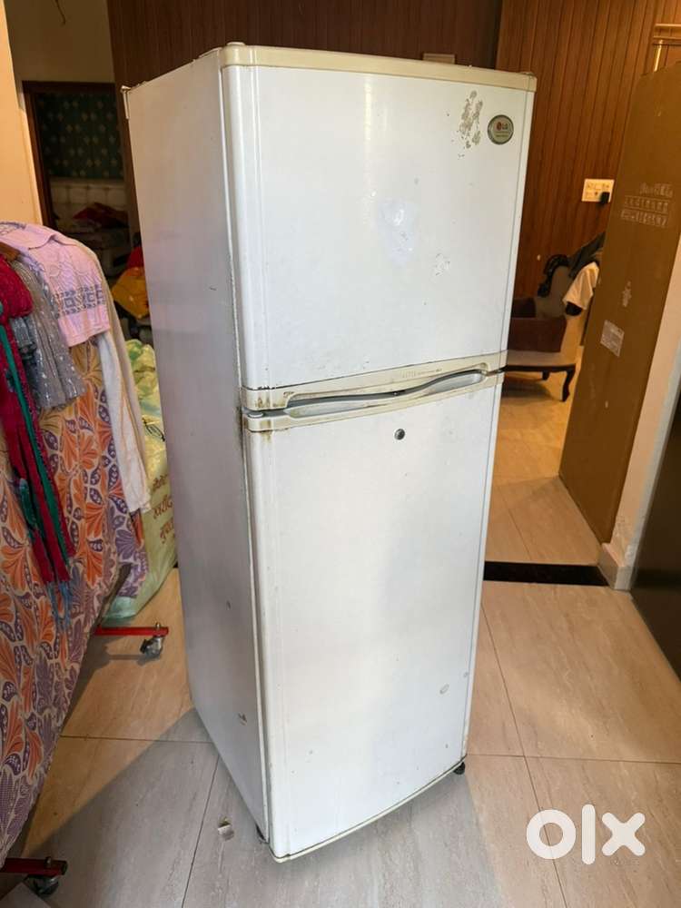 Lg double door fridge, full working condition