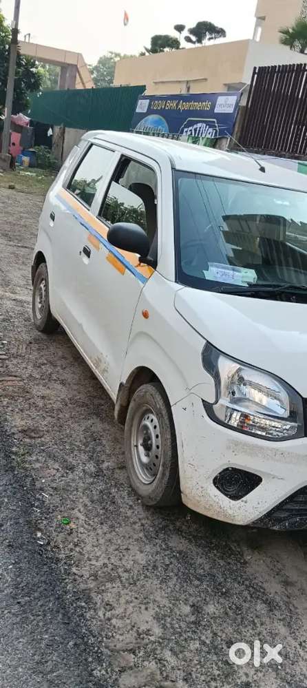 Driver chahiye ola uber me gadi chalani hai