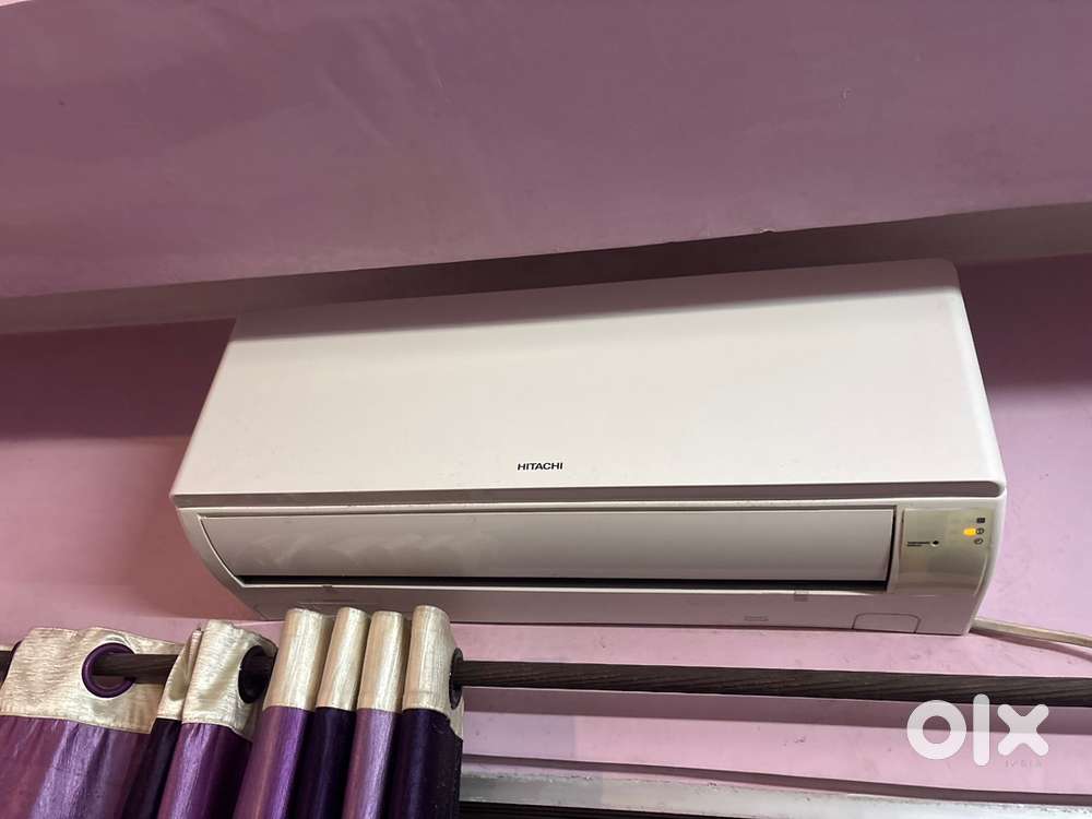 Hitachi 1.2 ton 3 Star AC