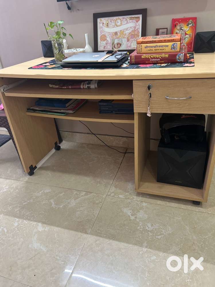 Godrej interio big computer table