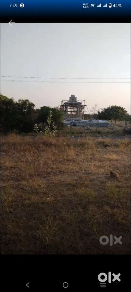 Investment property, per cent 3 lakh*21=6300000