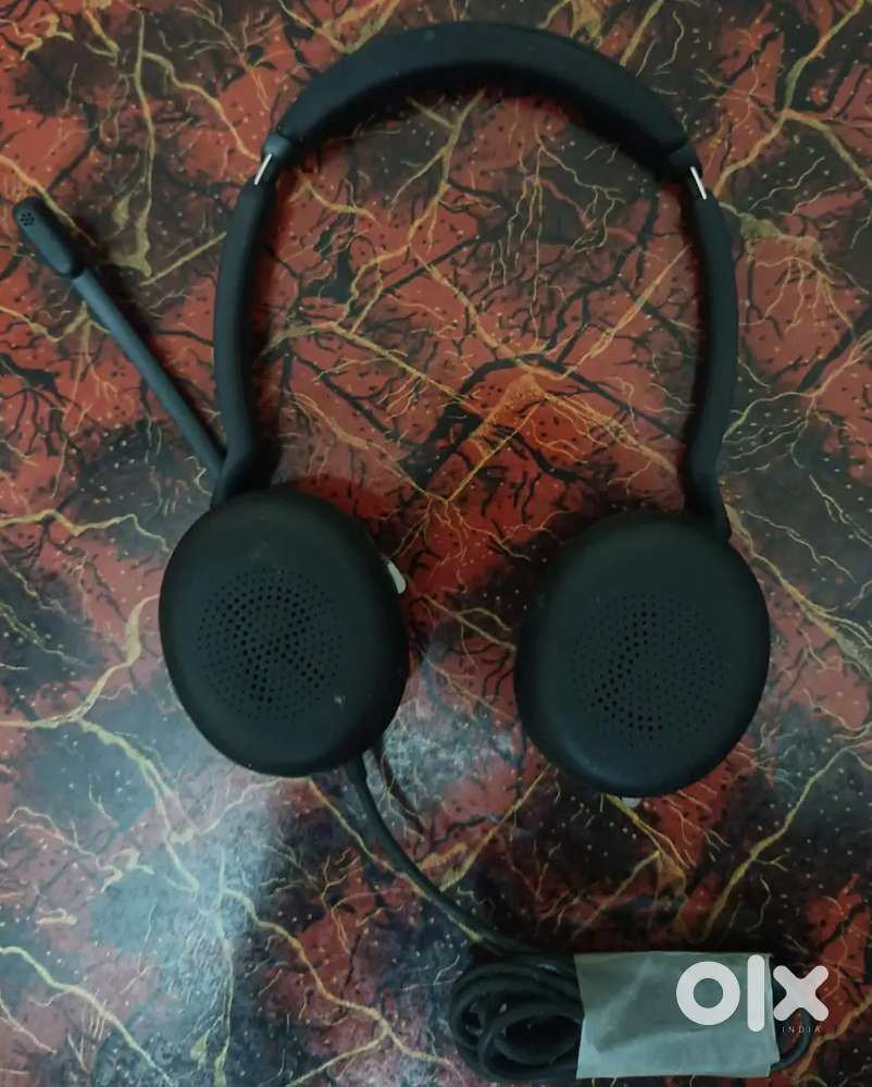 Headset with mic and adjustable height