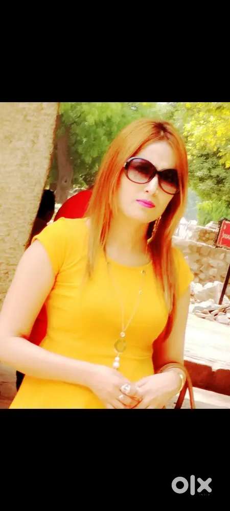 Lady tailor master Cutting & stiching