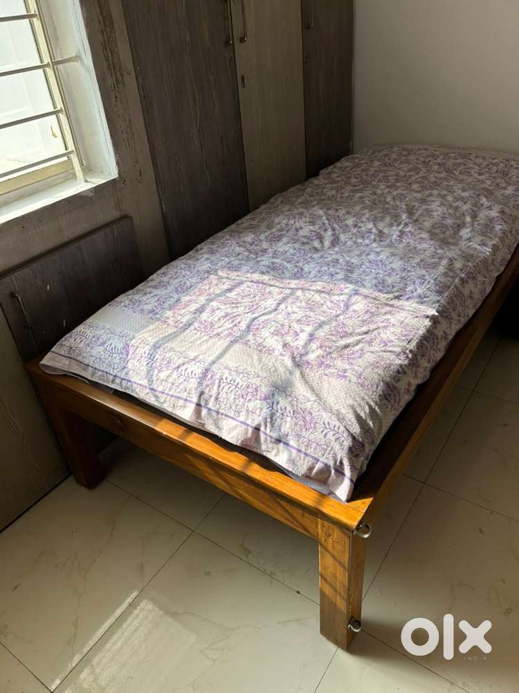 Wooden Bed 6x3 foot