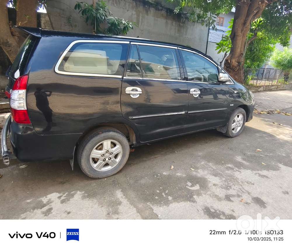 Toyota Innova 2006 Diesel Well Maintained