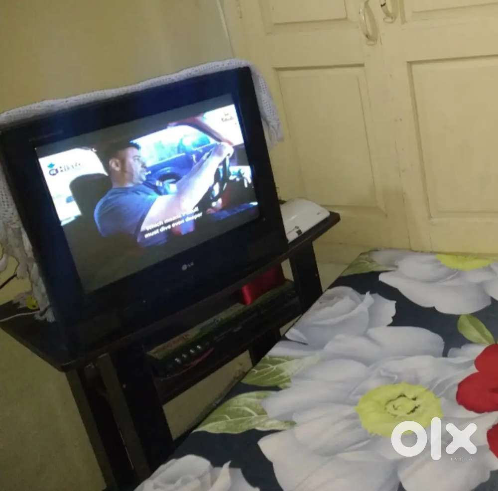Lg old box tv for sale