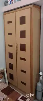2 door cupboard 6x3