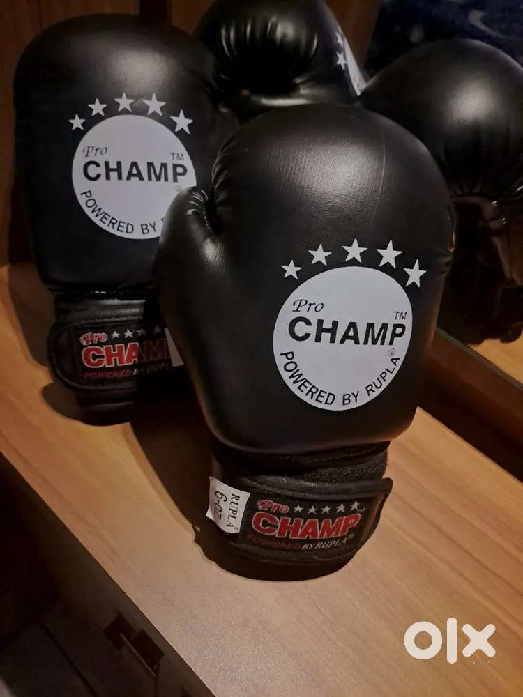 Pro champ boxing gloves