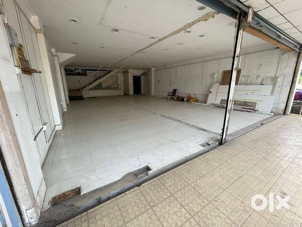 Commercial Building For Rent