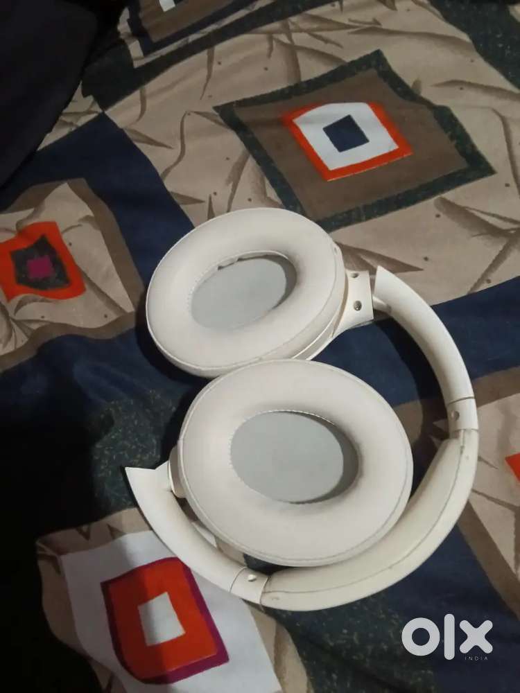 3 month old want to buy new one so I am selling this