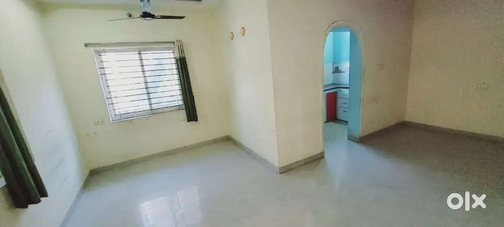 2Bhk Flat  For Rent  Near   Bombay hospital