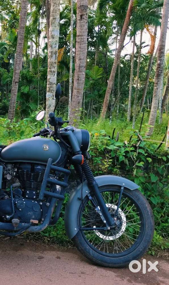 Single owner, bullet Xes, ABS, Stoicgrey color, gas shock absorber