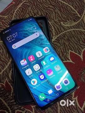 Vivo Z1 pro 6 GB /128 GB.