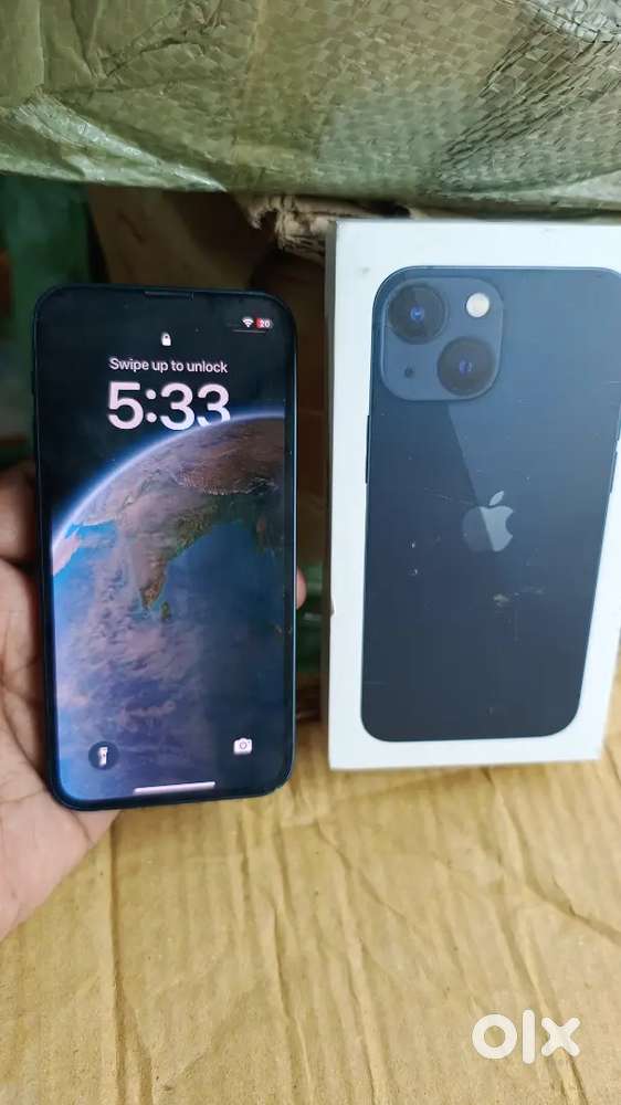 iPhone 13 Mini Moto Edge 40 dual 5G 256GB storage 8GB RAM 144Hz HDR 3D