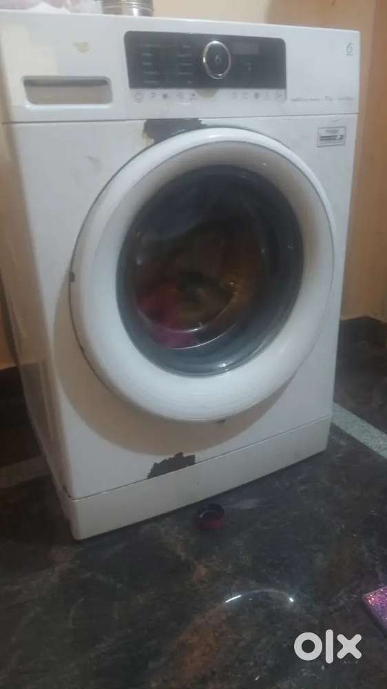 WHIRLPOOL 7KG FRONT LOAD WASHING MACHINE