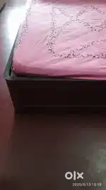 Double Bed (Shegun)wood