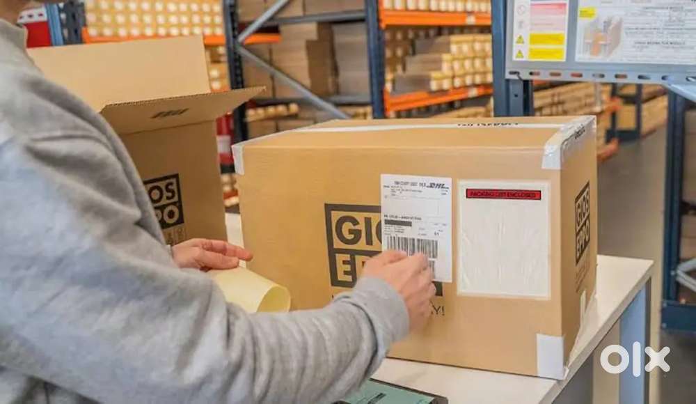 WANTED MALE WAREHOUSE PACKING STAFFS FRESHERS ALSO