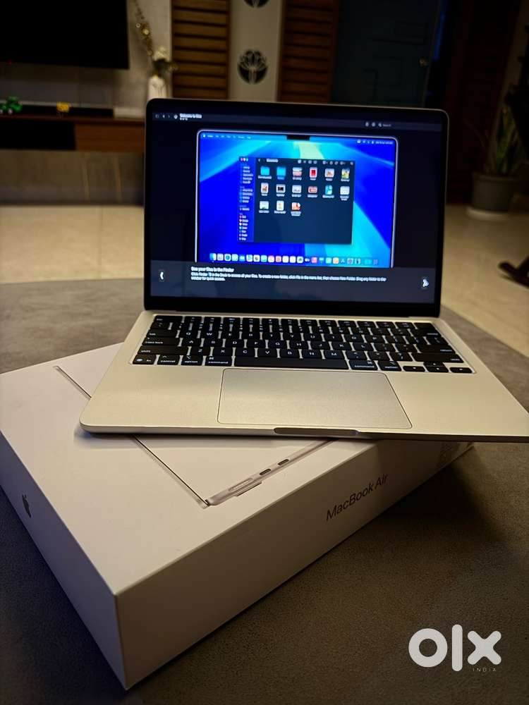 MACBOOK M4 air 13 inch