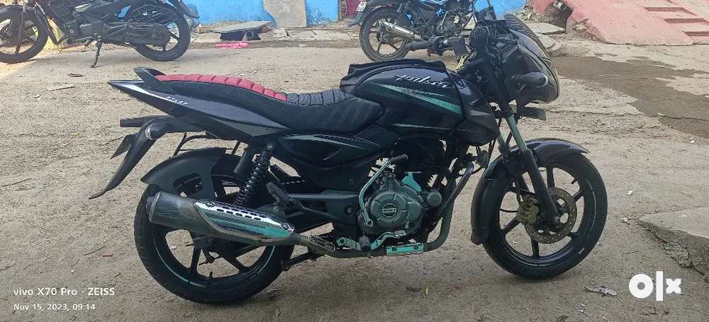 Pulsar 150 2017 model papers clear good condition money problem