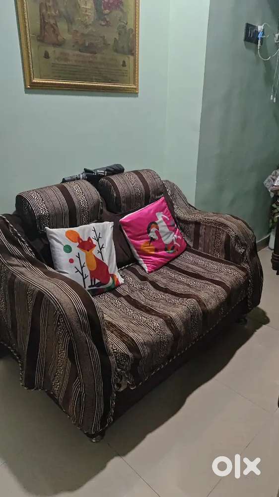 3 seater sofa and 2 seater sofa