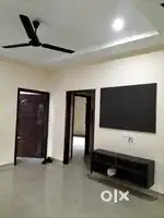 1000 sq ft office space . Low foot fall . Backed type office