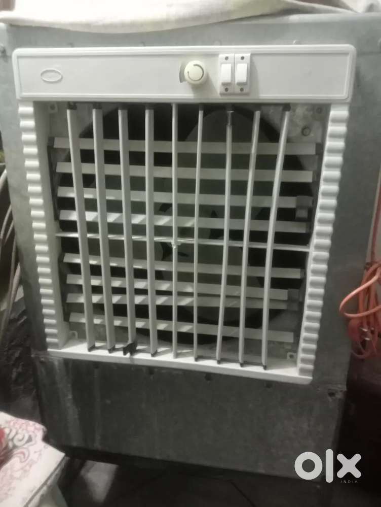 Water cooler with stand