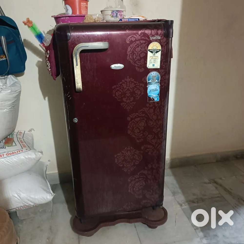 Whirlpool single door fridge