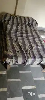 घर के लिए उपयोगी सामान बेचना है