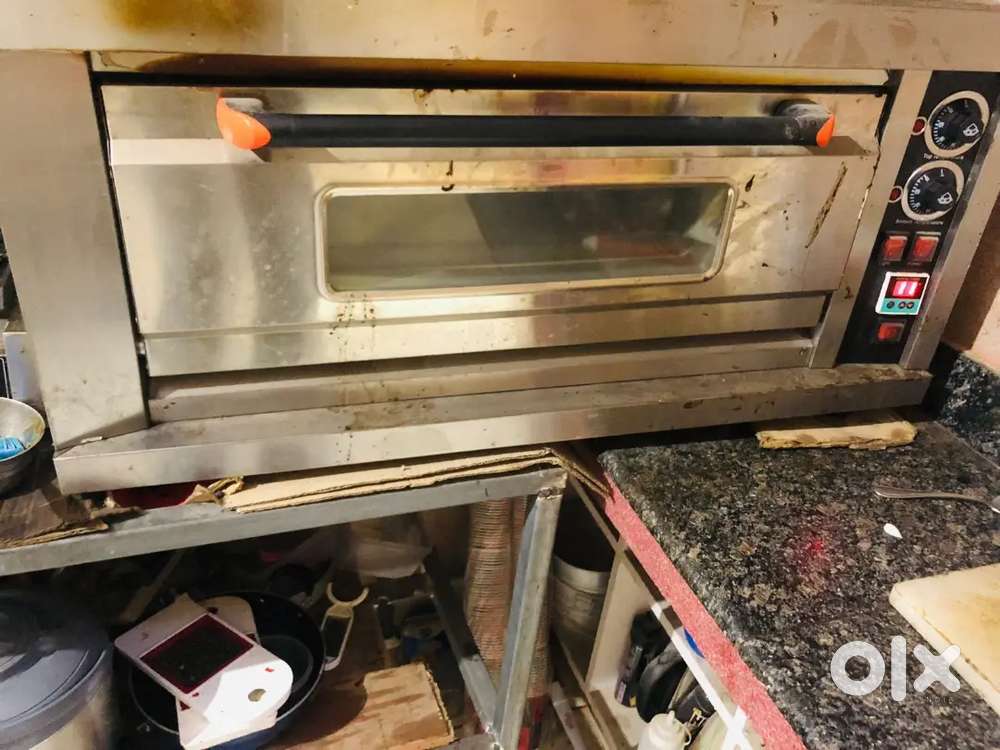 Electric pizza machine