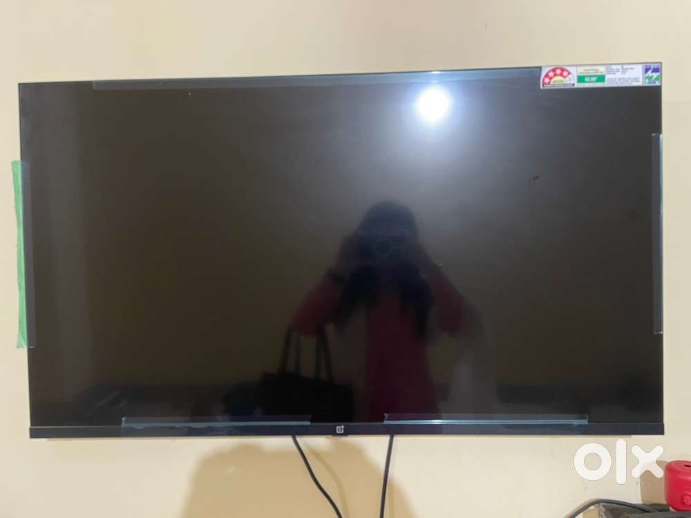 One plus smart LED TV