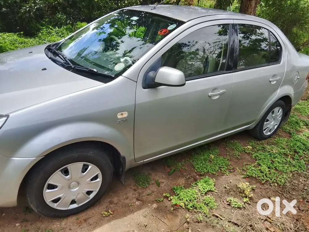 Ford Fiesta doctor driven well maintained car