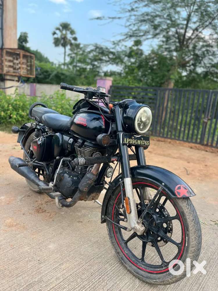 Royal Enfield classic 350 black
