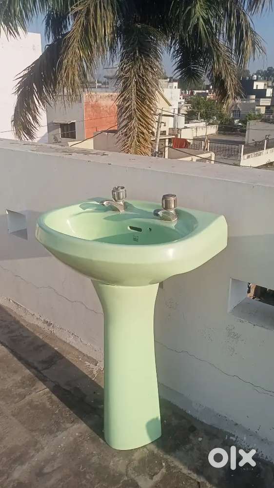 Wash basin