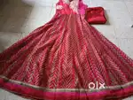 Traditional and Western One Pis