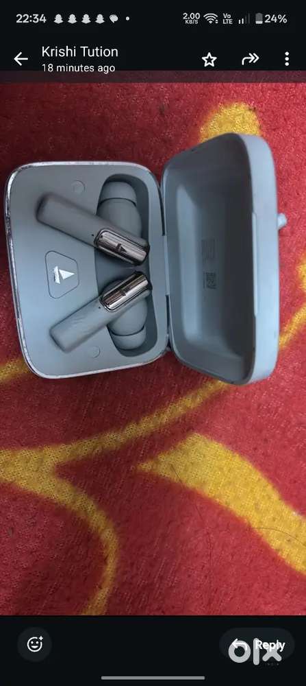 I am selling boat nirvana ivy airpods