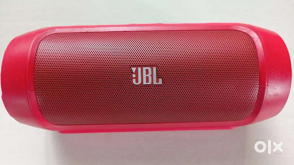 JBL charge 2 Original Bluetooth speaker in good working condition.