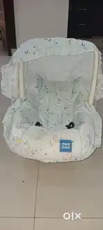 Mee Mee basket